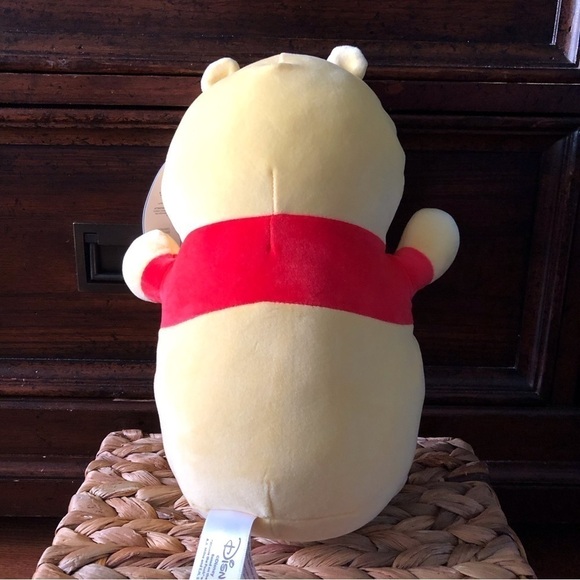 Squishmallows: Hug Mees: Disney Winnie the Pooh - Picture 3 of 6